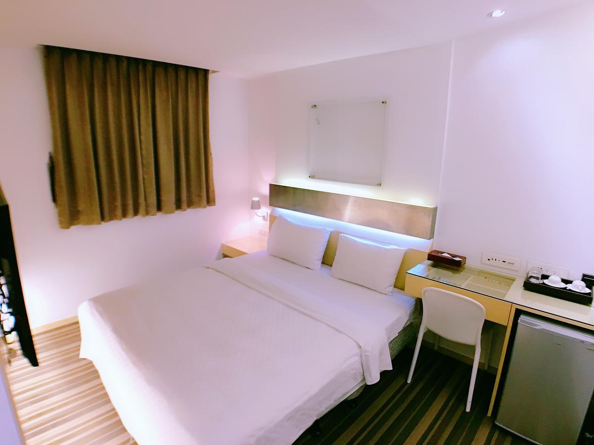Meng Qi Hotel Taipei Extérieur photo